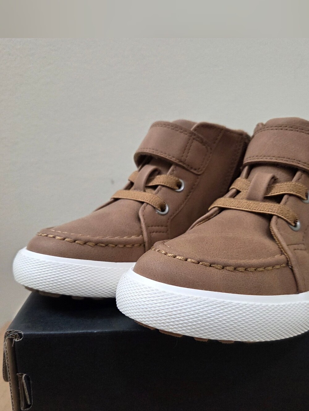 Wonder Nation Sneaker Boots. Toddler Size 10c. Wheat/ White.